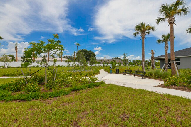 Building Photo - 9062 Dahlia Cir