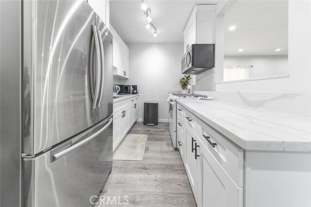 Building Photo - 3010 Montrose Ave