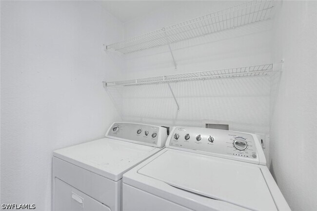 Building Photo - 3250 Cypress Glen Way