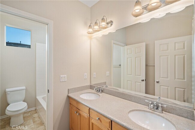 Building Photo - 534 N Cabernet Dr
