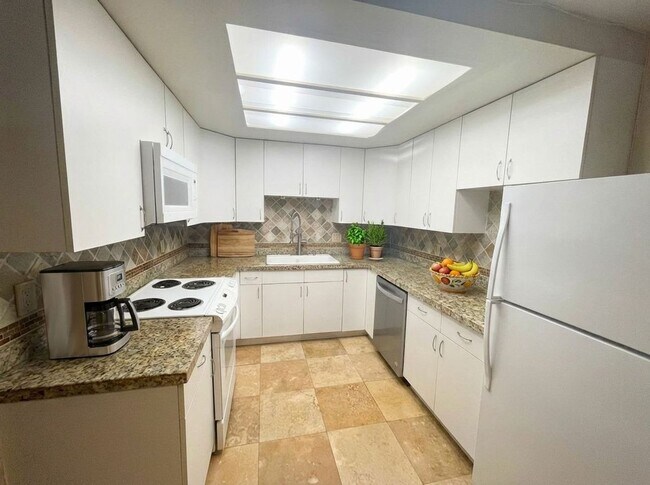 Building Photo - NOK