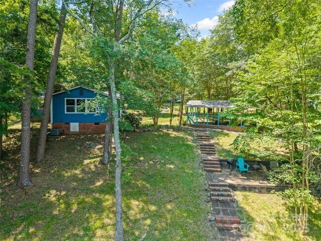 Building Photo - 4116 Tuffy Ln