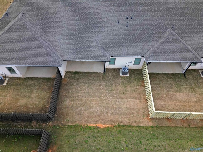 Building Photo - 6065 Gardner Maples Dr SE