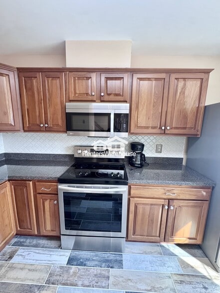 Building Photo - 34 Wellspring Cir