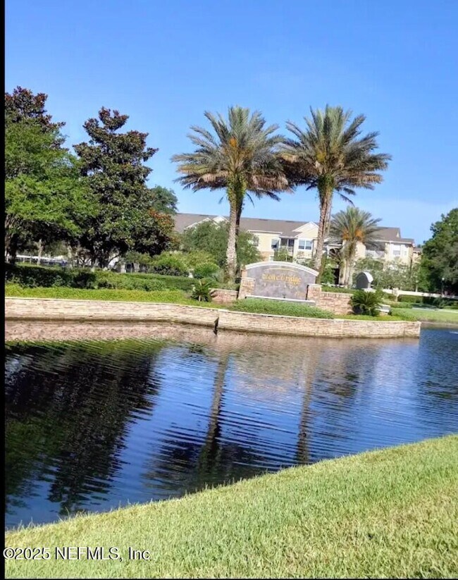 Building Photo - 7990 Baymeadows Rd