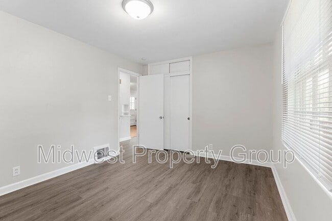 Building Photo - 662 Gleason Dr