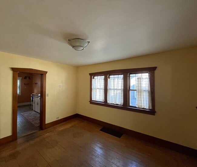 Building Photo - 29 Richards Pl