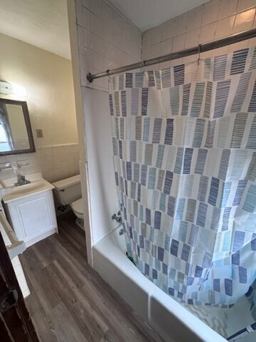 Building Photo - 60 Walnut St