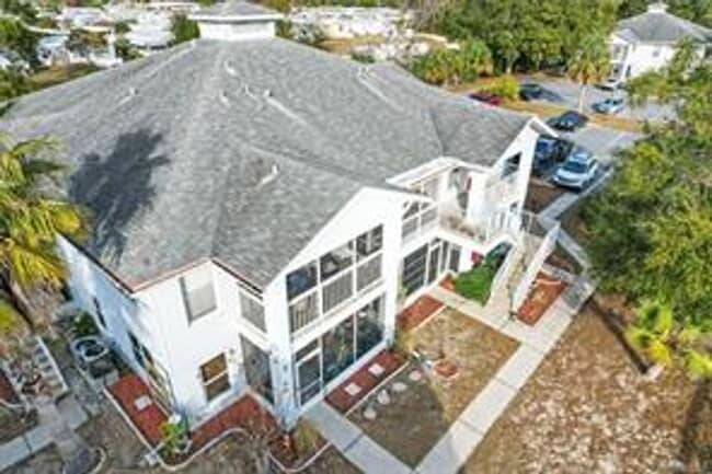 Building Photo - 2nd floor Crystal Landings Condo with Pool...