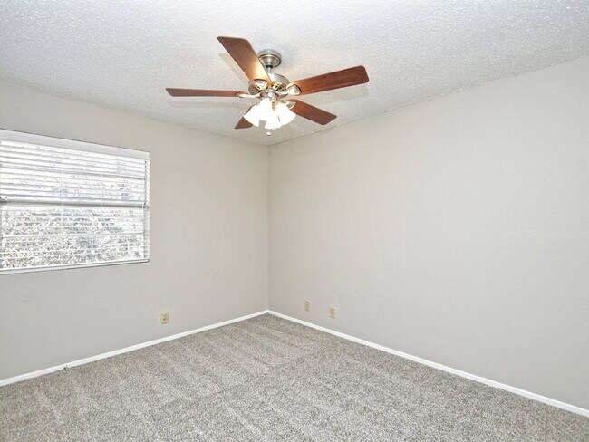 Building Photo - "Cozy Living at 301 Algerita: Charming 2-B...