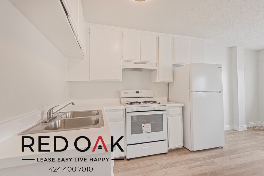 Building Photo - 706 McDonald Ave