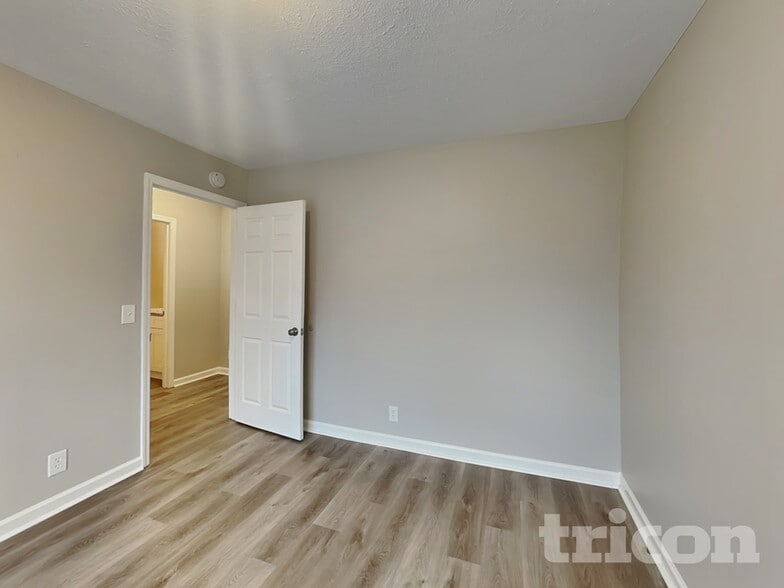 Building Photo - 2745 Call Hill Rd