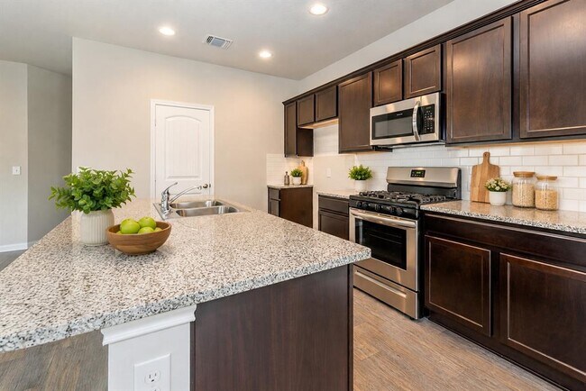 Building Photo - 112 Stellamar Dr