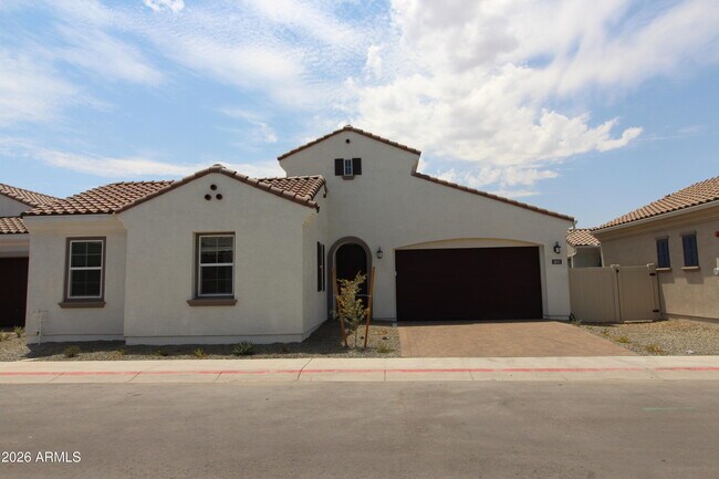 Building Photo - 3831 E Rainbow Dr