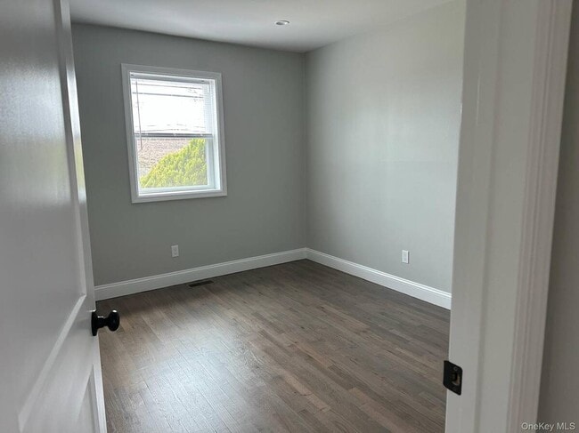 Building Photo - 99 N Railroad Ave