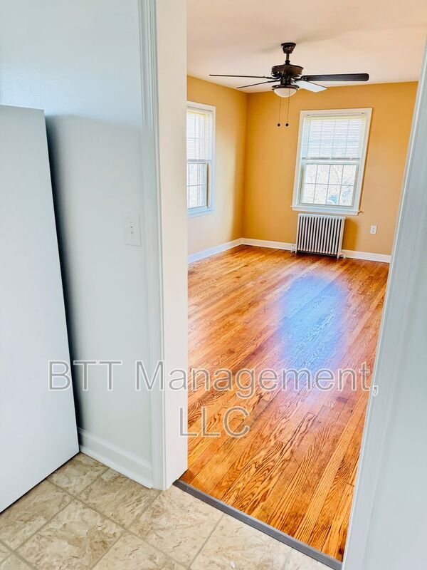 Building Photo - 8310 Garland Ave
