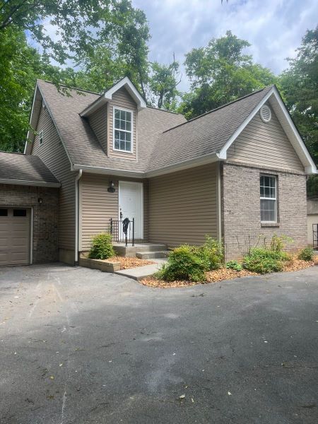 Primary Photo - Recently renovated 3bd/2ba townhome in Ced...