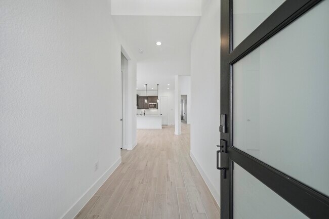 Building Photo - 7422 Netherfield Ln