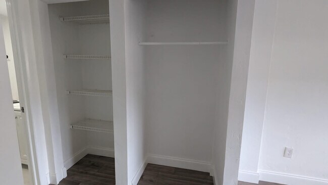 Building Photo - 2175 NE 170th St