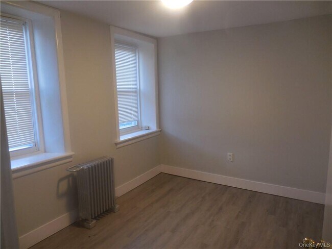 Building Photo - 78 Duncan Ave