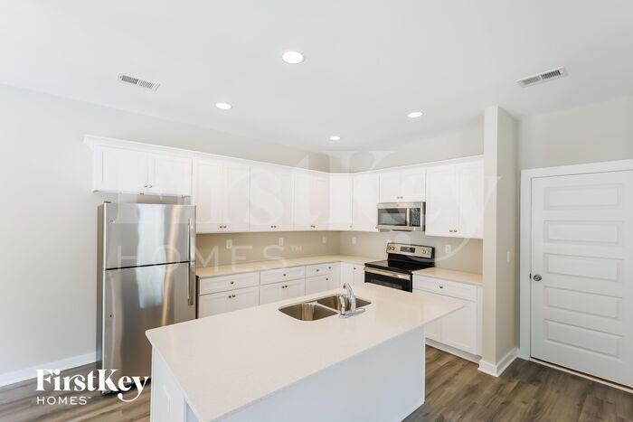 Building Photo - 15638 Capstone Blvd