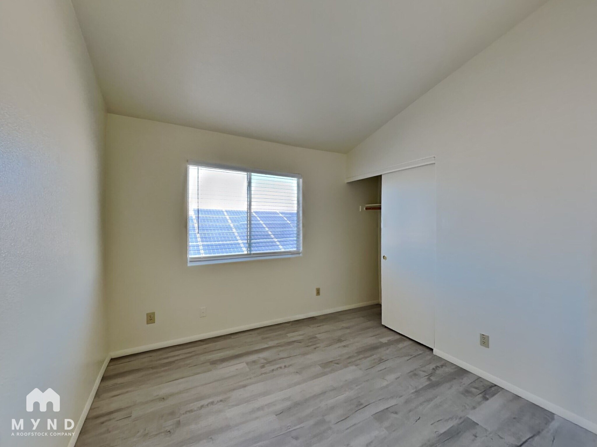 Building Photo - 9056 N Wild Eagle Ave