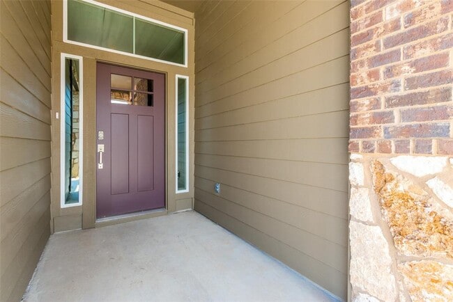 Building Photo - 9301 Alex Ln