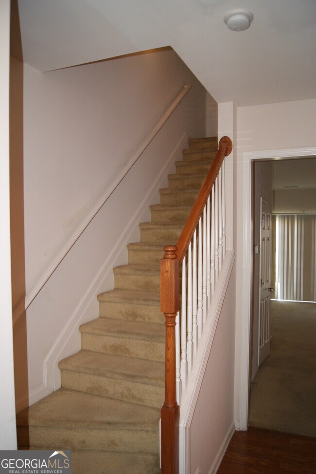 Building Photo - 3017 Deerborne Ct