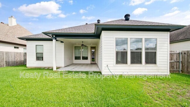 Building Photo - 204 Sleepy Brook Rd