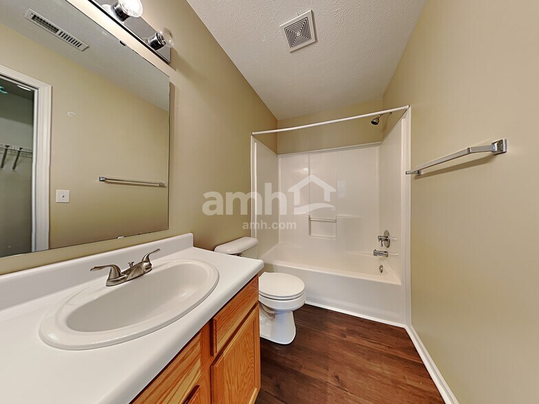 Building Photo - 6726 Aviva Way