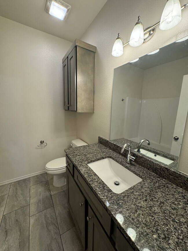 Building Photo - 2 Bed/2Bath Available JUNE in COOPER ISD!