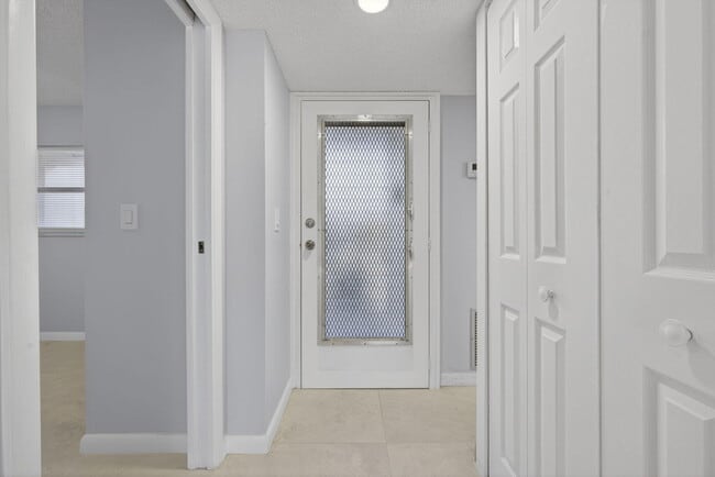 Building Photo - 3590 Via Poinciana