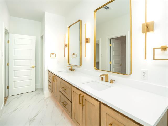 Building Photo - 5849 Millar Dr