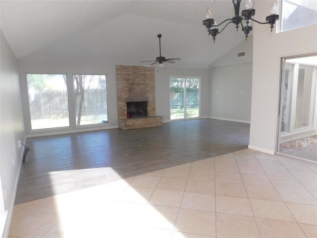 Building Photo - 4510 Hickory Downs Dr