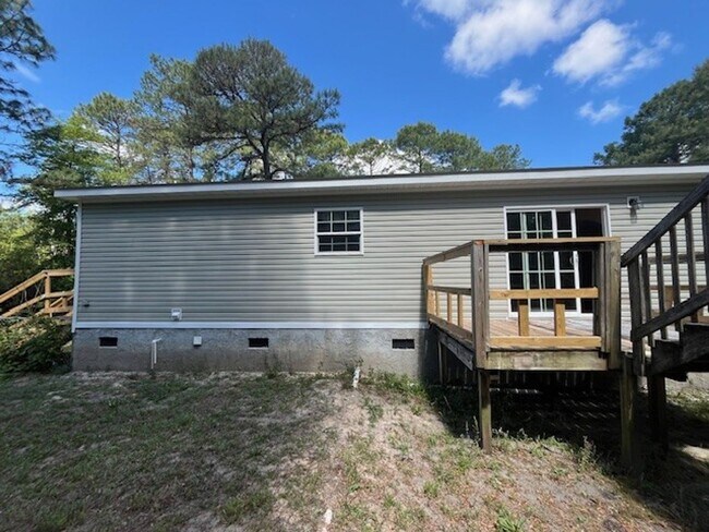 Building Photo - Spacious 3 bedroom 2 bath home in Leland