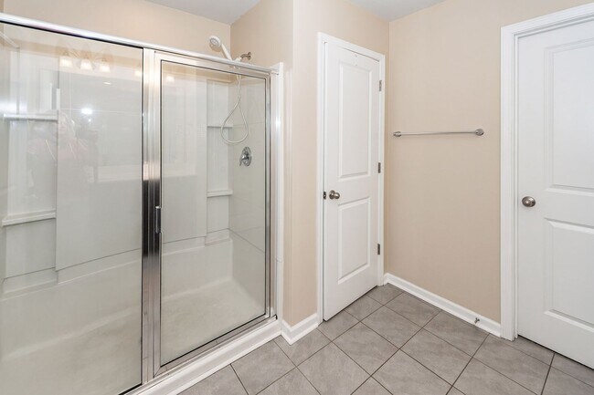 Building Photo - 3 Bedroom, 2.5 Bathroom Home in Hunters Bend - Ladson