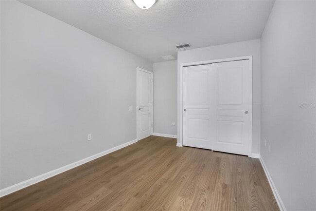Building Photo - 12702 Salomon Cove Dr