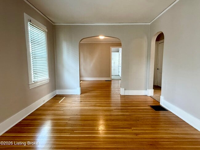 Building Photo - 1104 Barret Ave