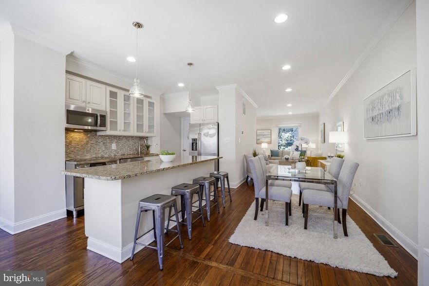 Building Photo - 2615 Sherman Ave NW