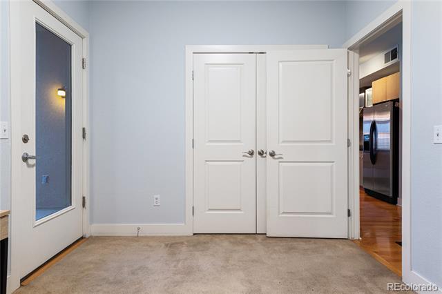 Building Photo - 2240 Clay St