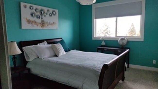 Building Photo - Gorgeous 4 Bedroom Home on Awbrey Butte!