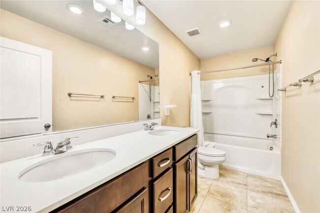 Building Photo - 824 Elmstone Pl