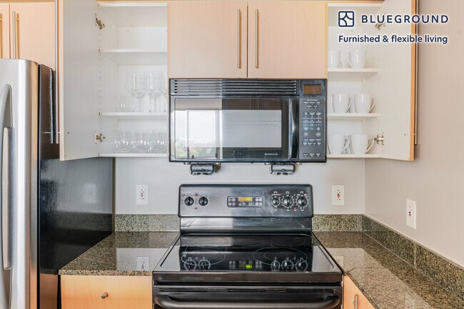 Building Photo - 4835 Cordell Ave