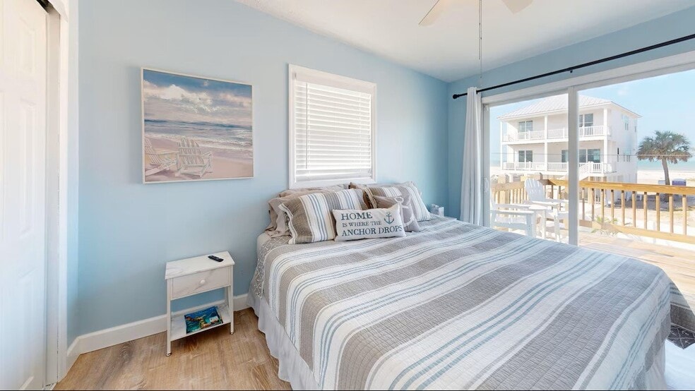 Building Photo - 5560 Palmetto St