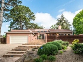 Building Photo - 3549 Lazarro Dr