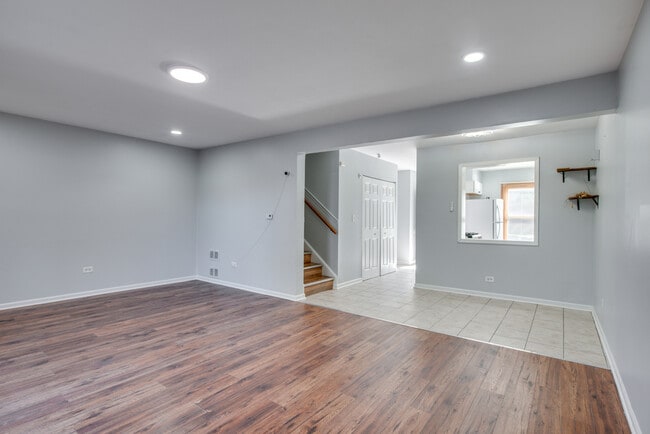Building Photo - 1596 Manchester Dr