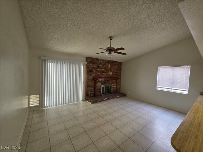 Building Photo - 3214 Anacapa Way