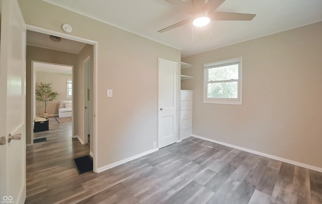 Building Photo - 5636 Crittenden Ave