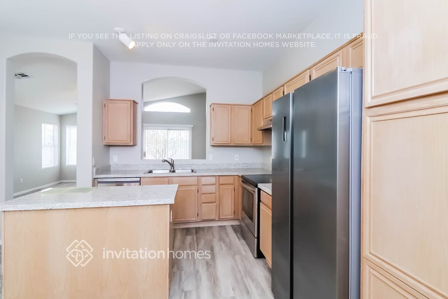 Building Photo - 7451 W Via Del Sol Dr