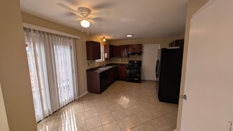 Building Photo - 11325 Bramshill Dr